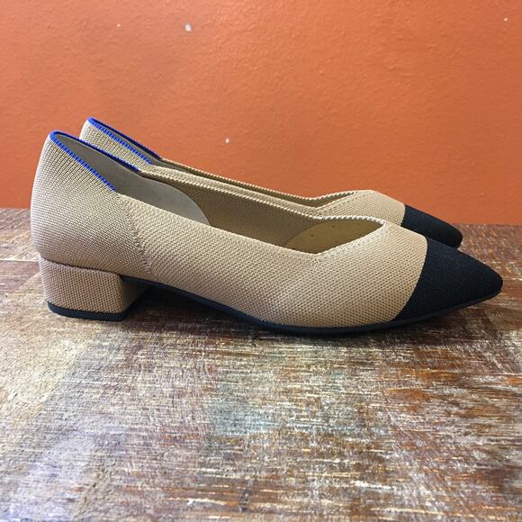 Rothy’s The High Point Wren Captoe Womens 10.5 Block Heel Tan Black Classic - Picture 1 of 9
